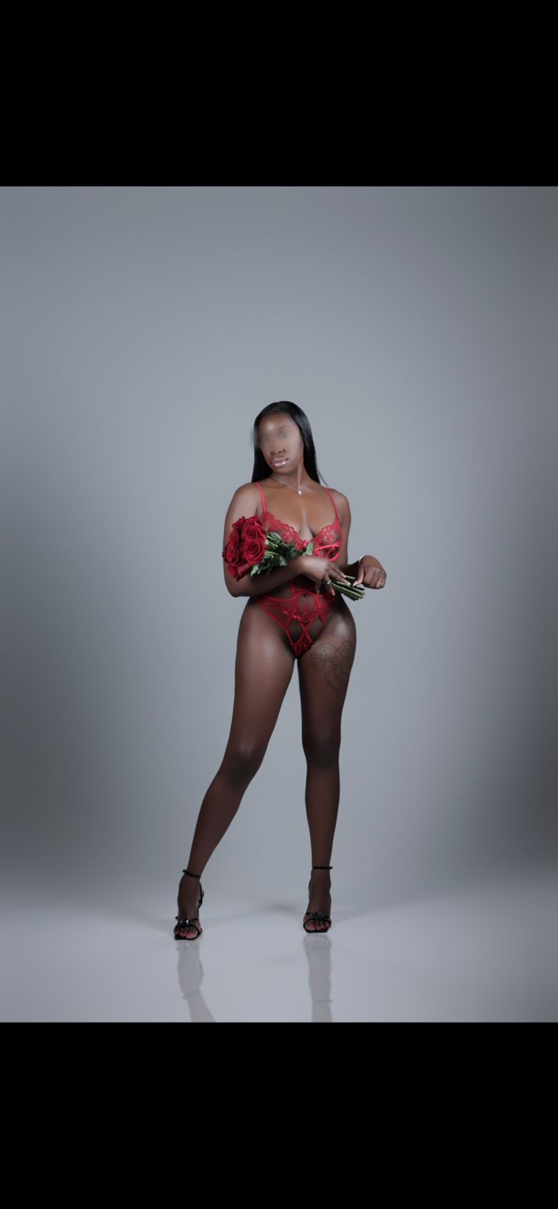 Mia Moore 7