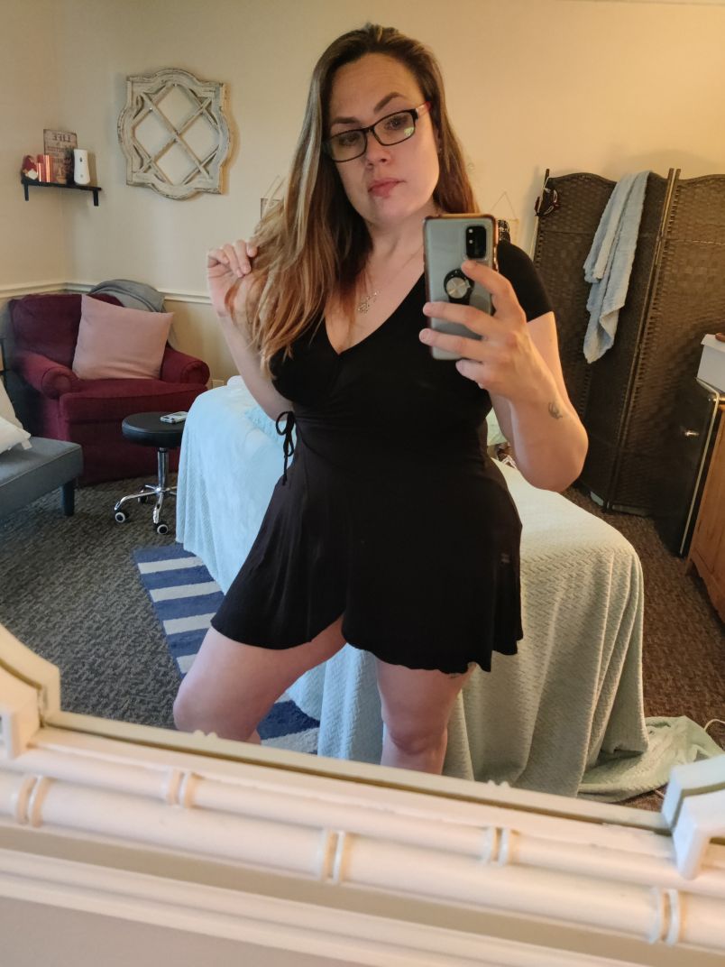 Curvyred 1