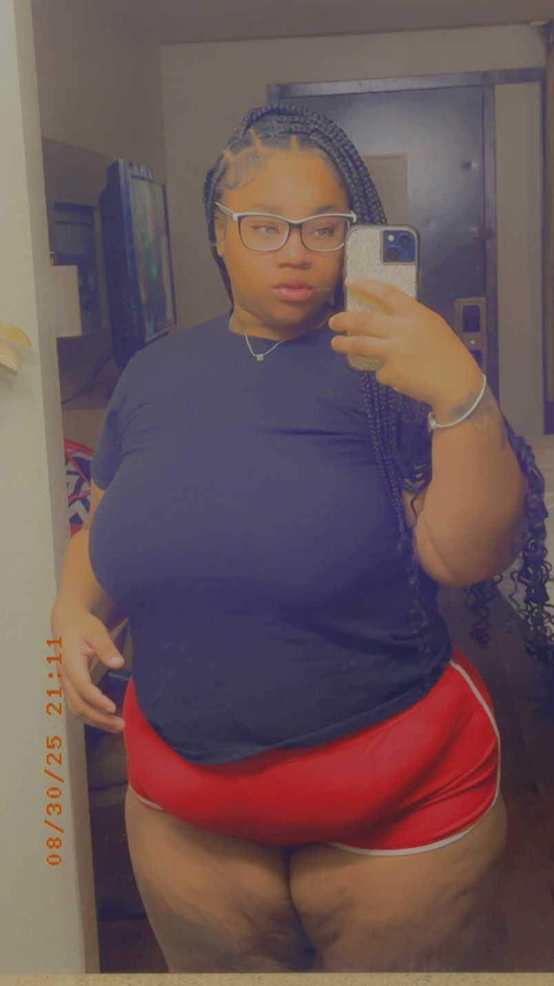 Symone 5