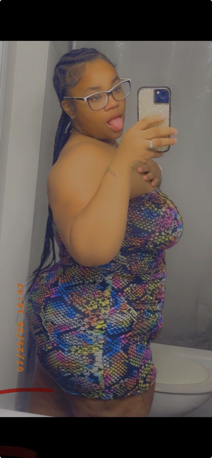 Symone 7