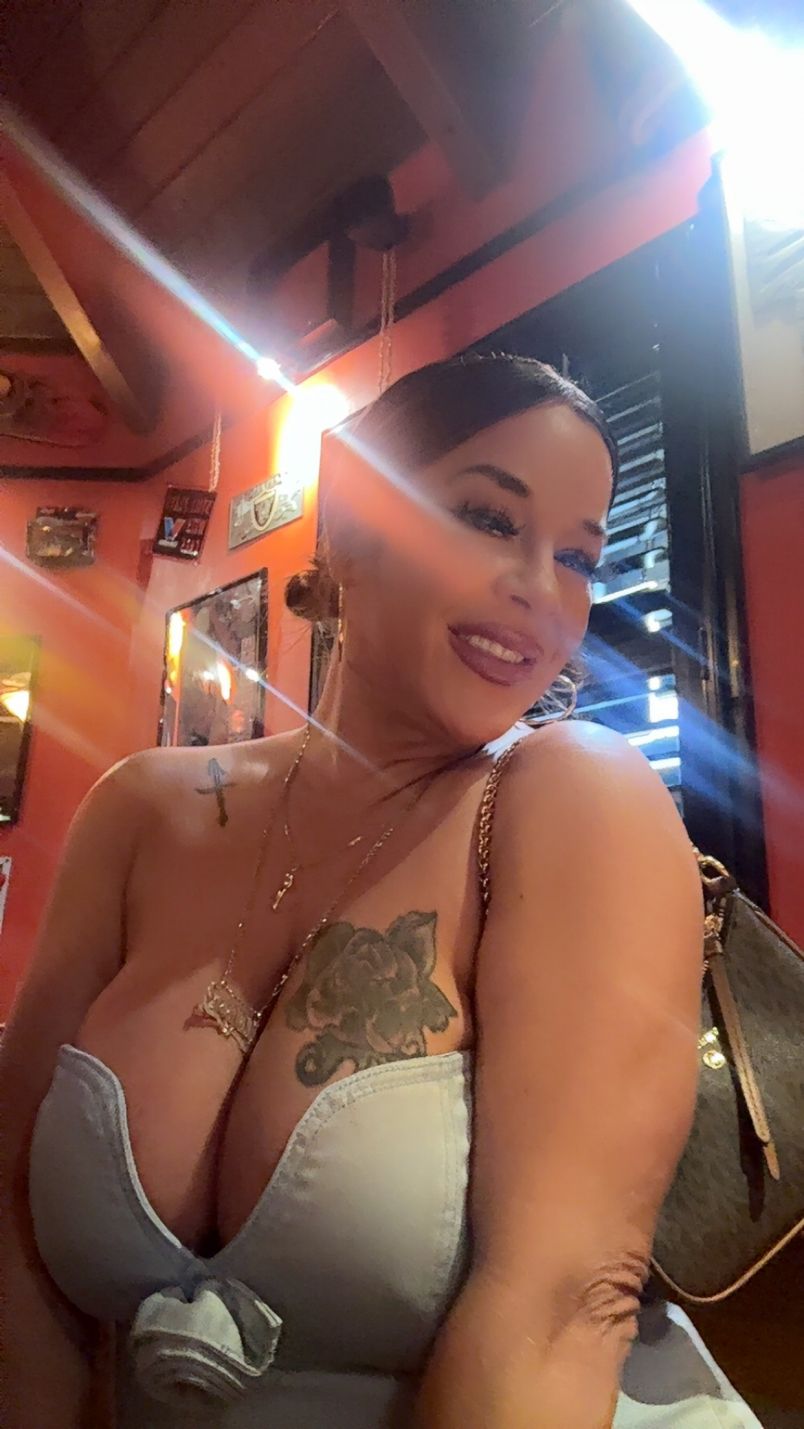 Angela Dds 1
