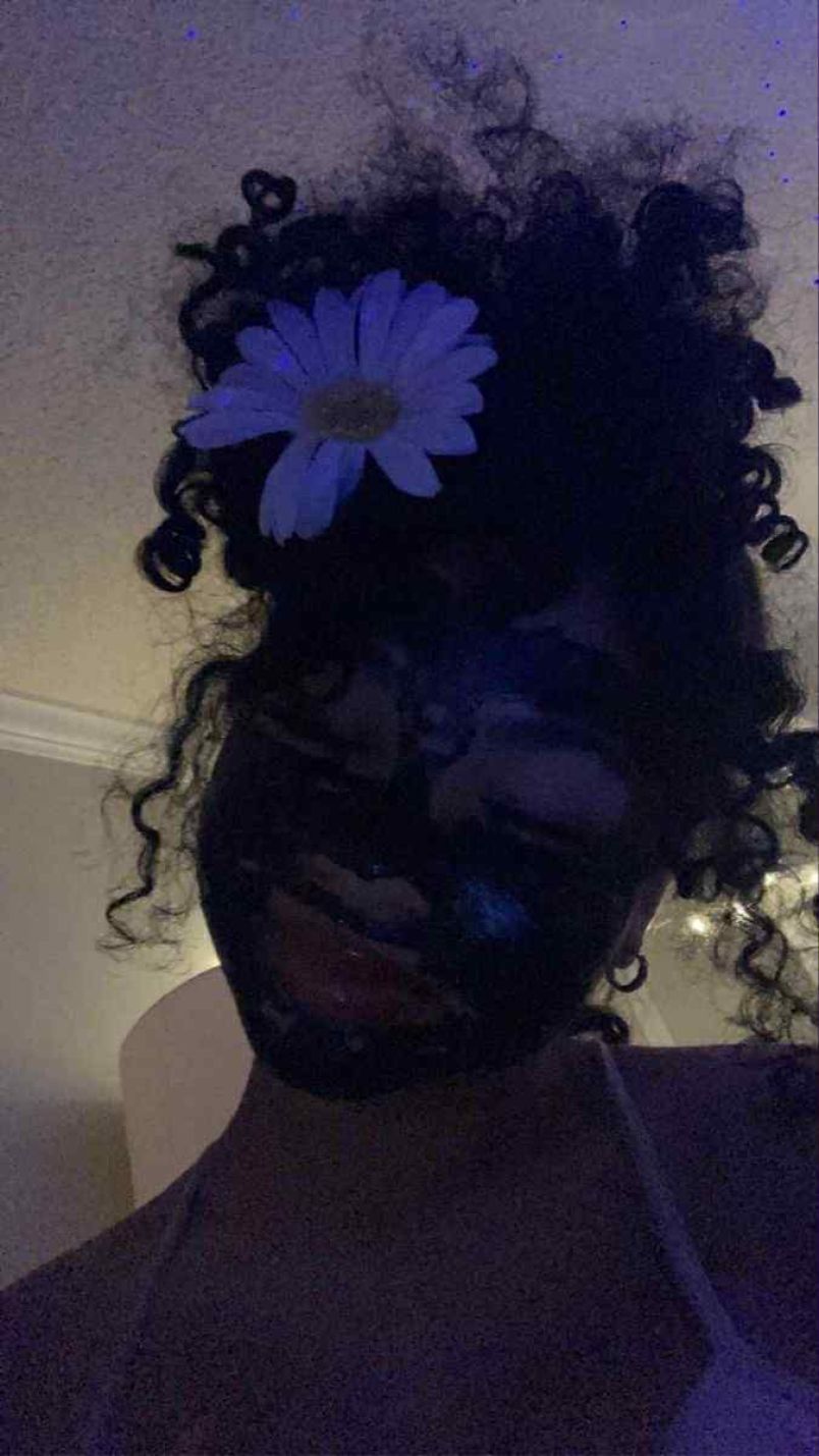 Slim.thick.scarlet 6