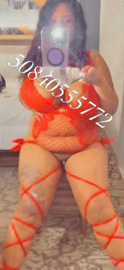 Busty Alona Dedham 5