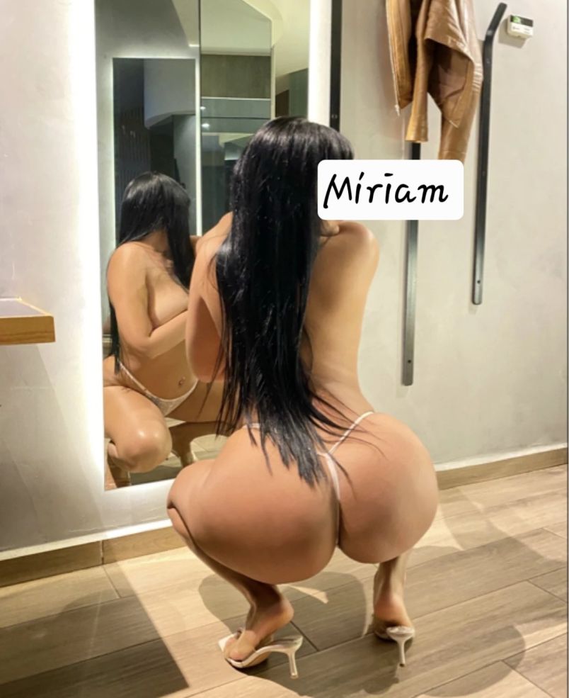 Latinas Latinass 8