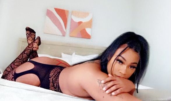 Camille Bankz 8