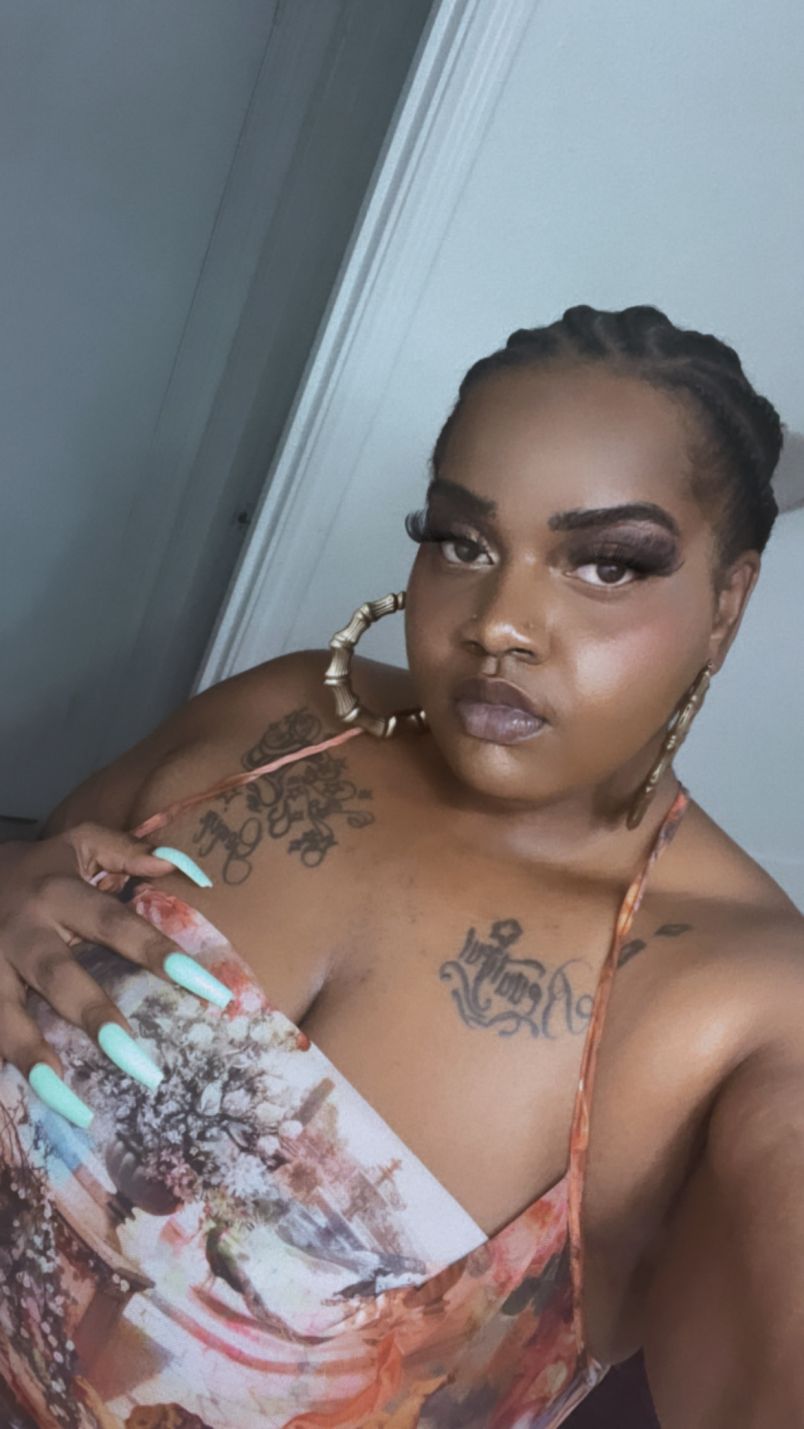 Milkinggoddesss 4