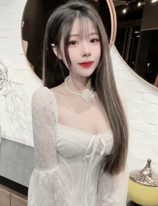 Tiffany 4