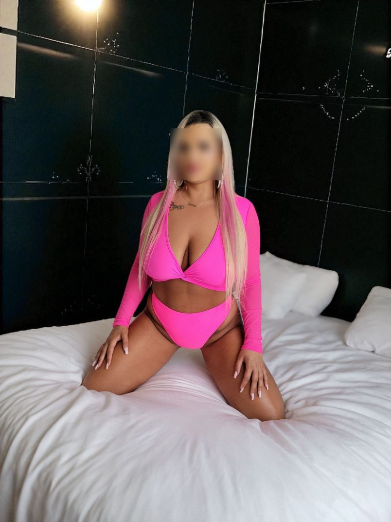 Amira 1