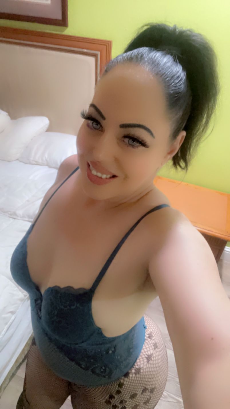 Vanessa Skye 11