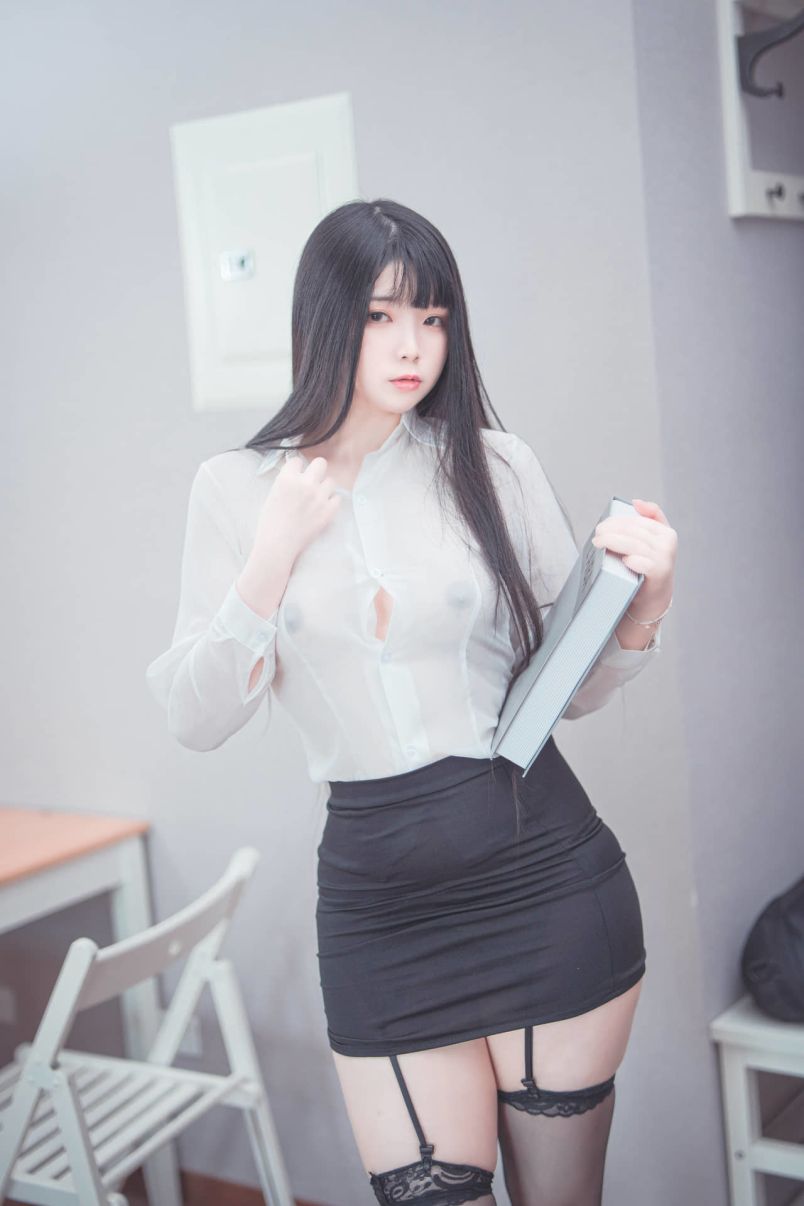 Naomi 12