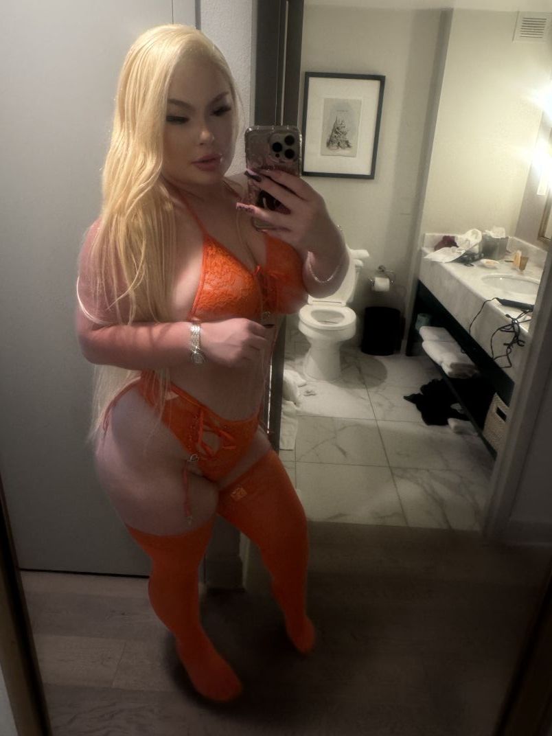 Ella White 7