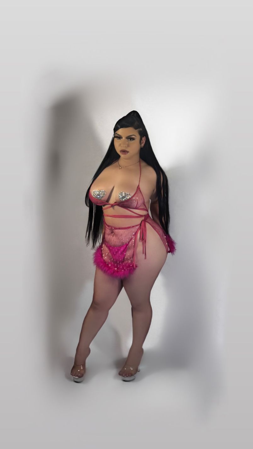 Royalty 16