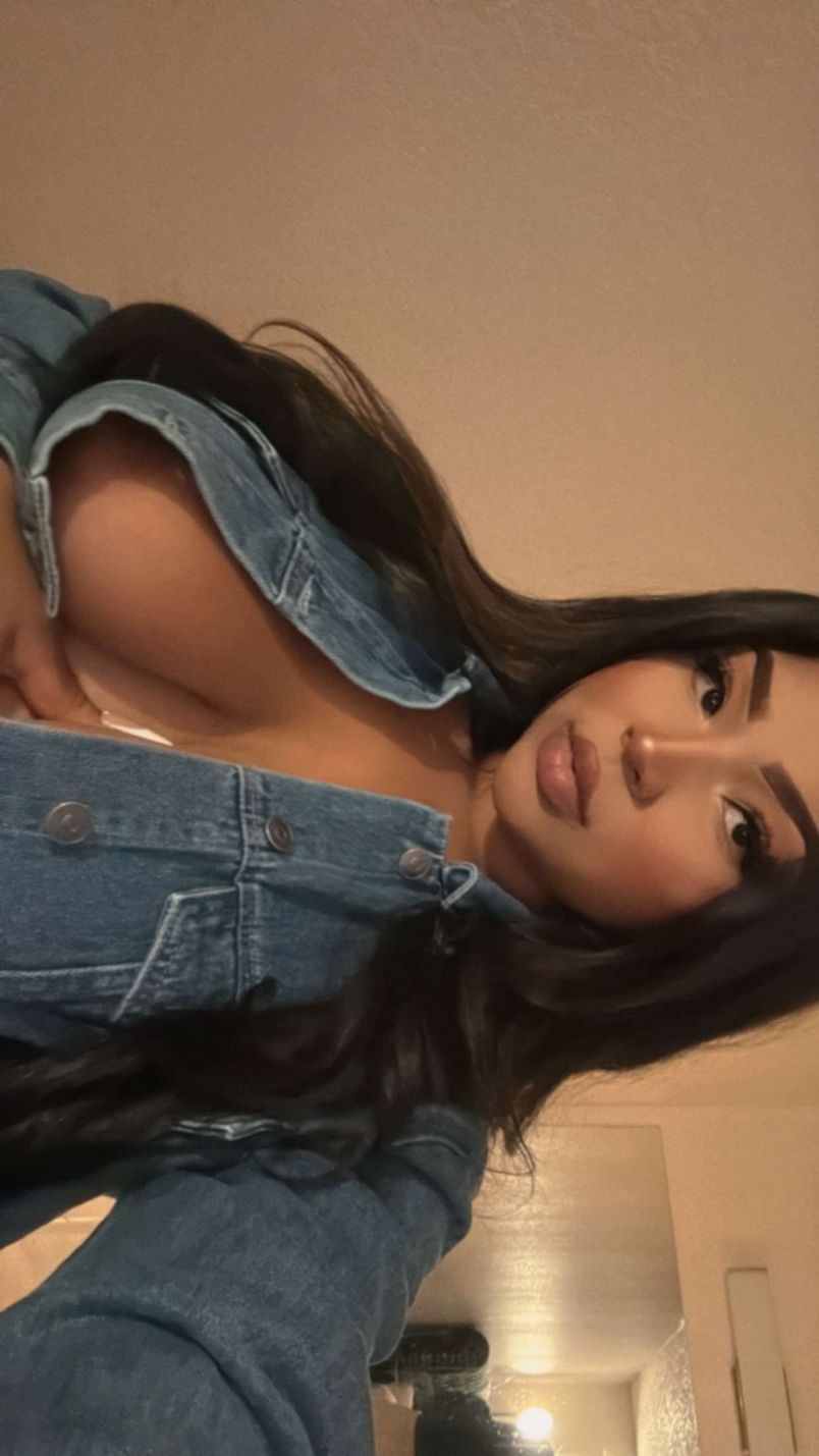 Sexy Lexy 4