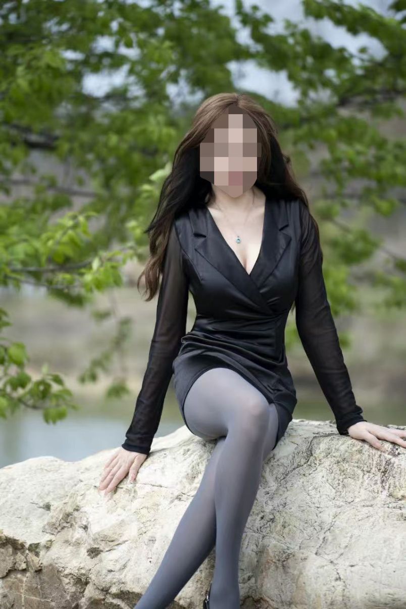 Asian Girl With Magic 6