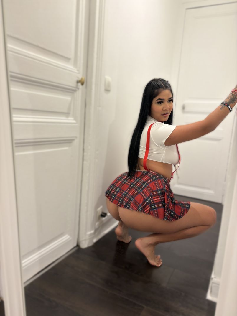 Brenda Latina 3