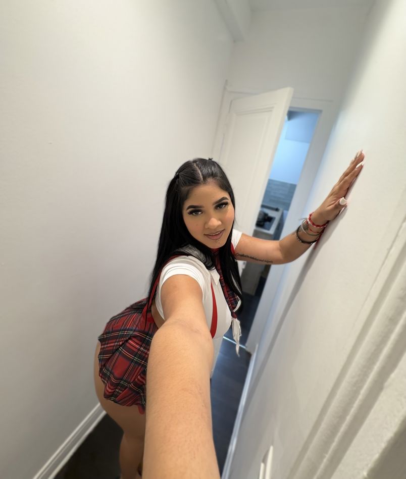 Brenda Latina 1