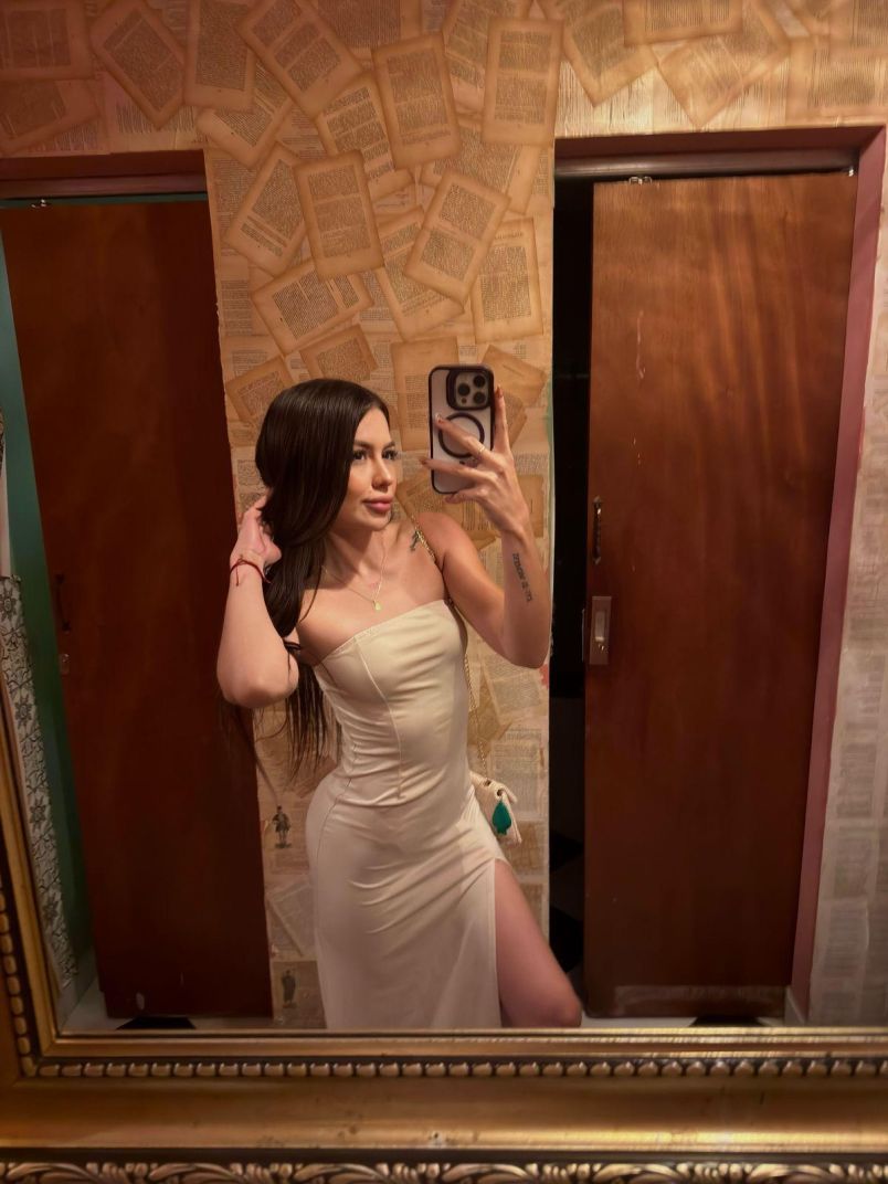 Escorts In Paradise 5