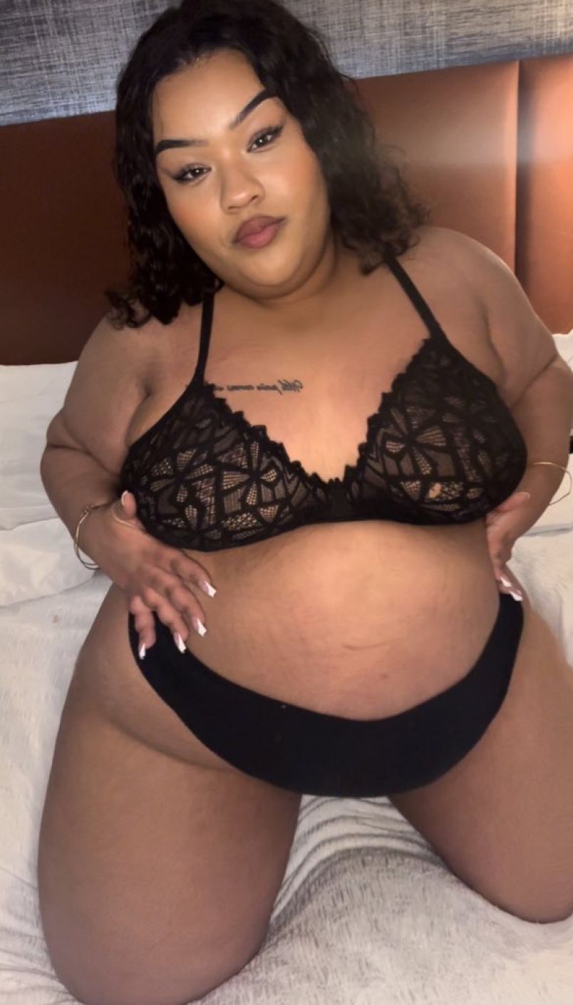 Yasmine Banks 10