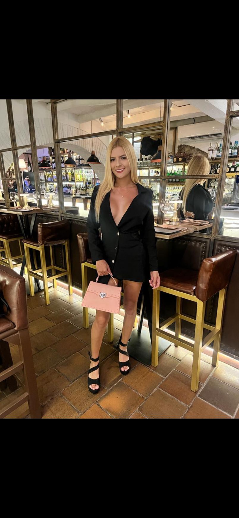 Chica Rubia Alta Delg 5