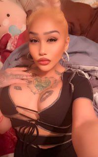 Reyna Hustles 4