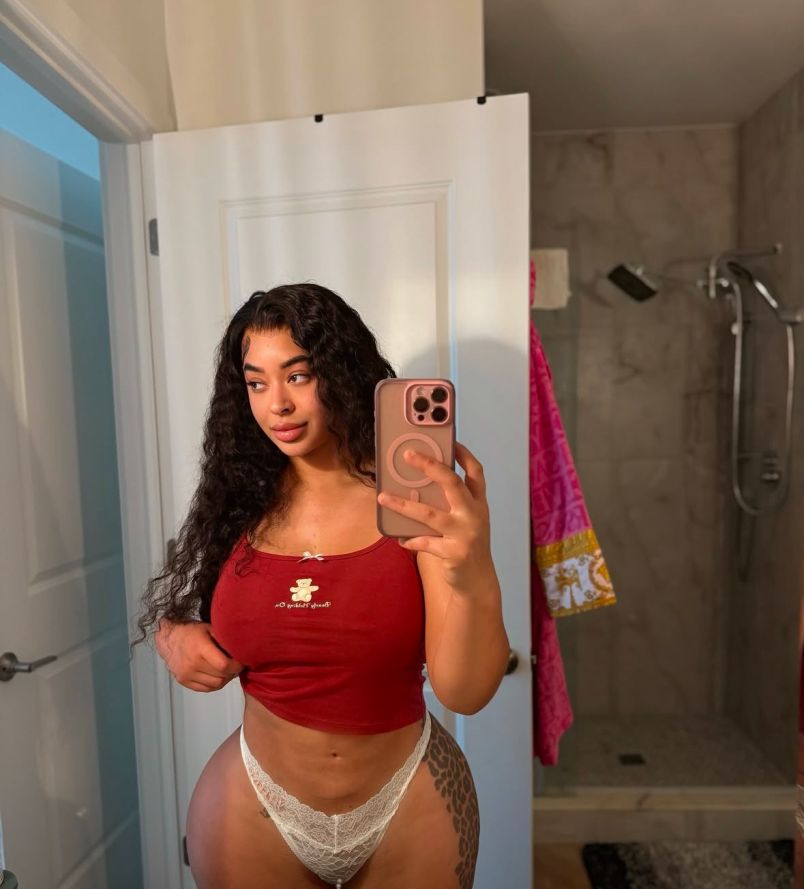 Miss Kayllaxx 4