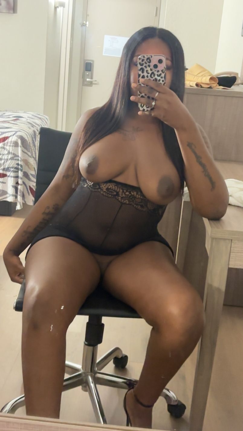 Nicki Thick 2