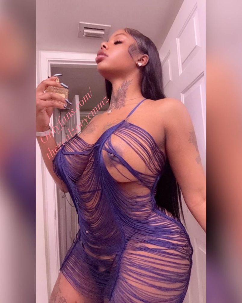 Zoey Cummz 10