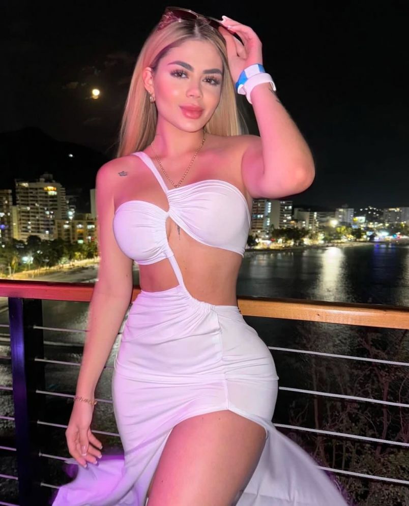 Kayla 4