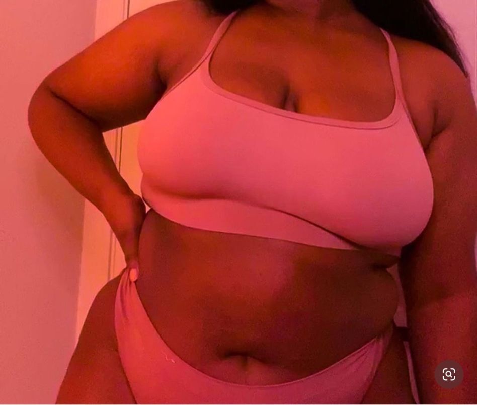 Lexi Bella 2