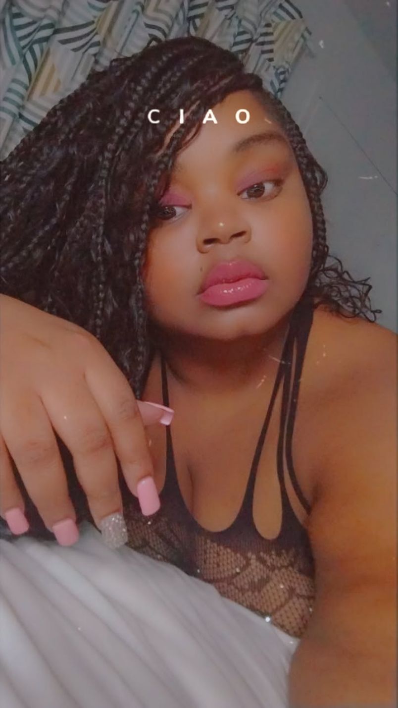 Mia 3