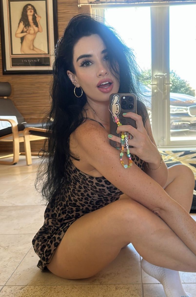 Chloe 3