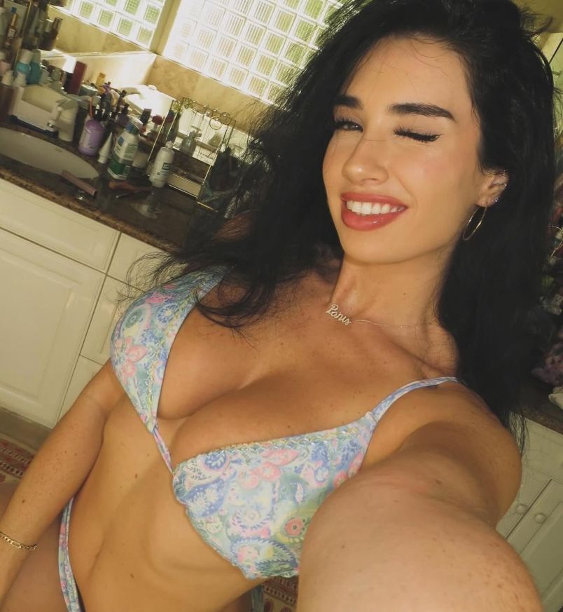 Chloe 2