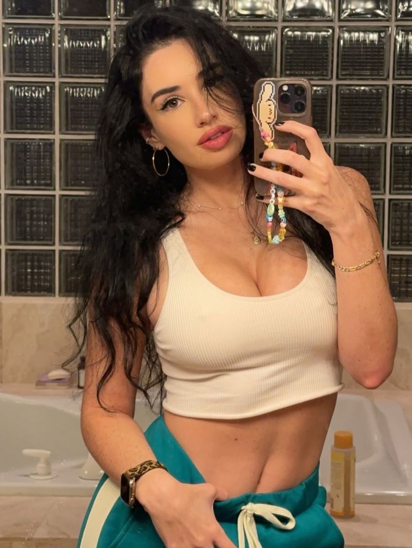 Chloe 3