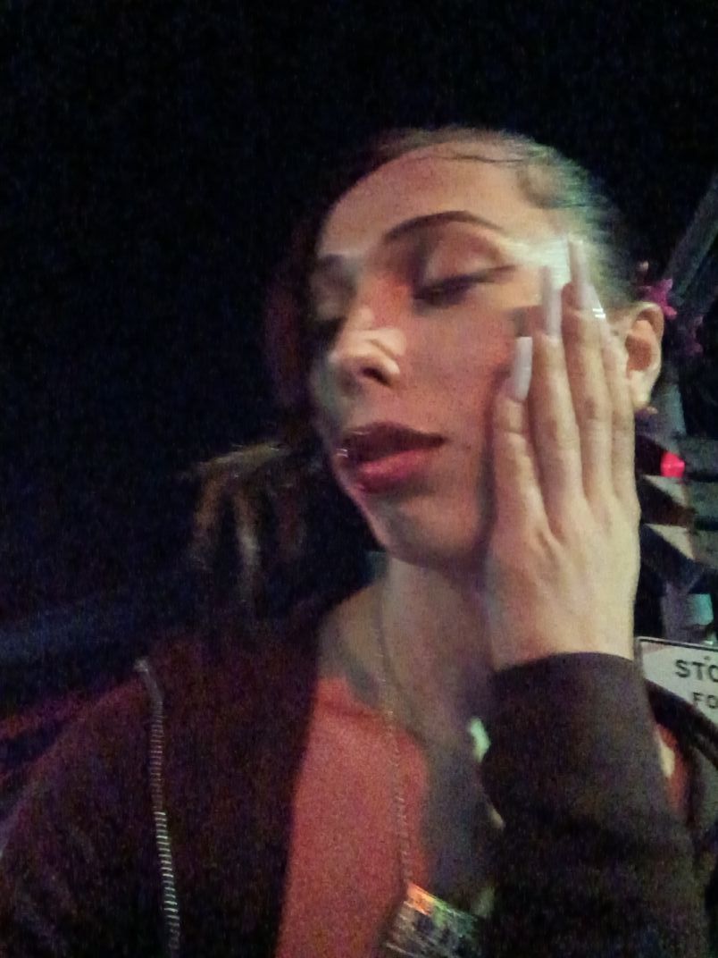 Shay  Hosting Mccully 7