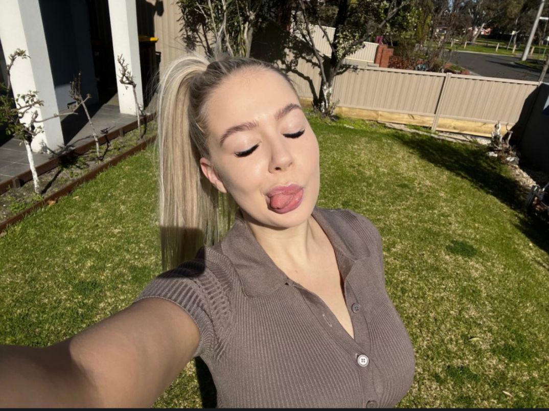 Amber 7
